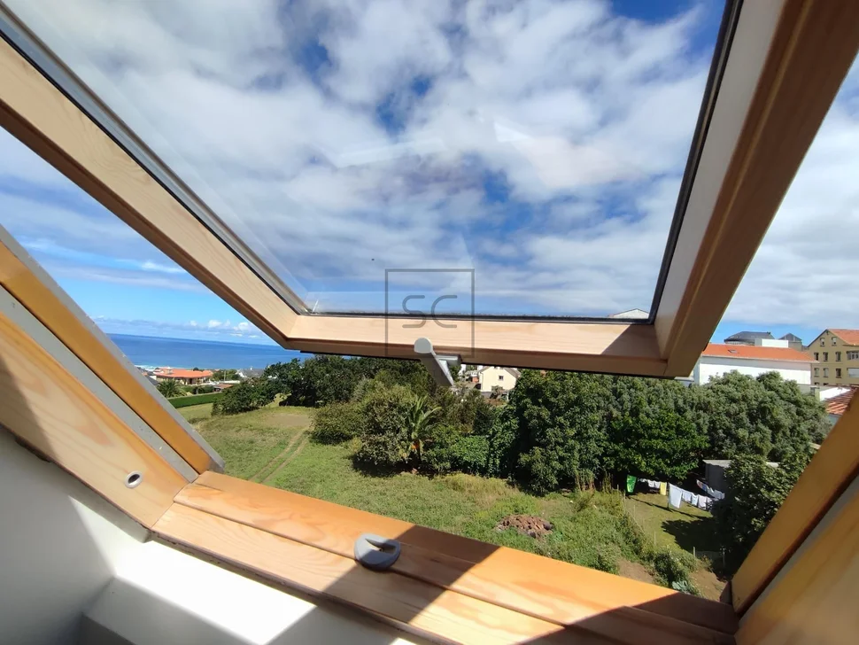 Potente apartamento con terraza en valdoviño