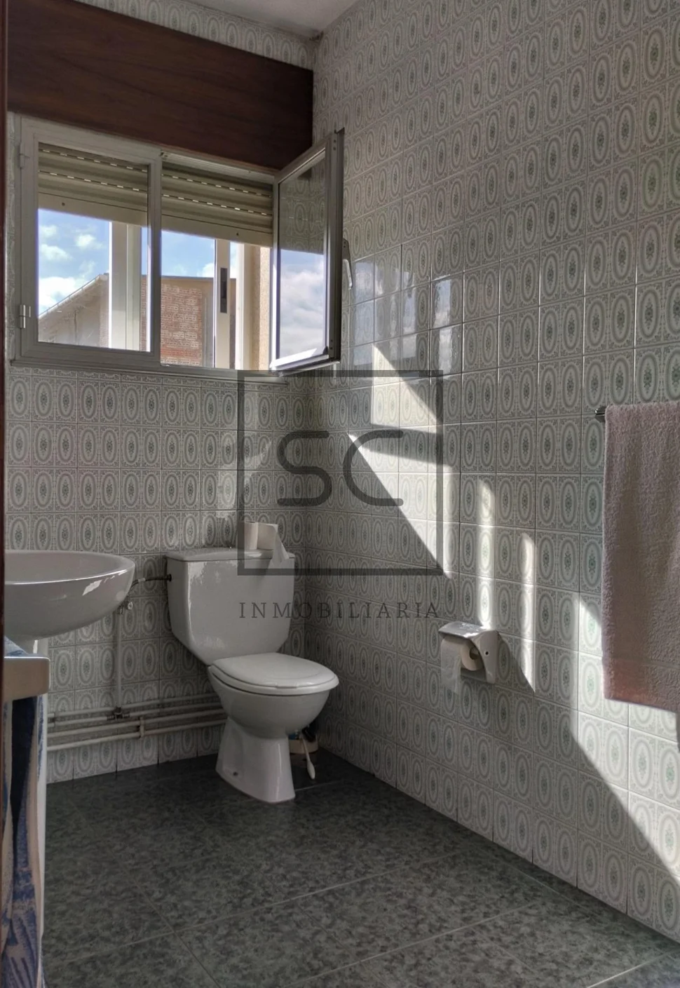 Casa amplia con terreno en ames