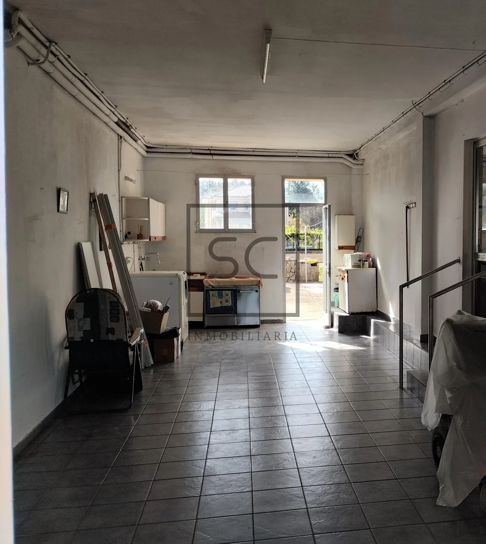 Casa amplia con terreno en ames