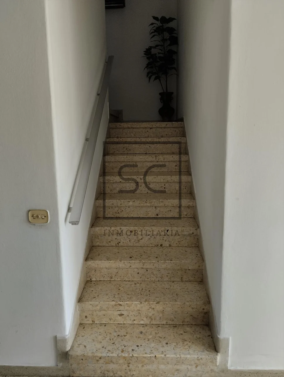 Casa amplia con terreno en ames