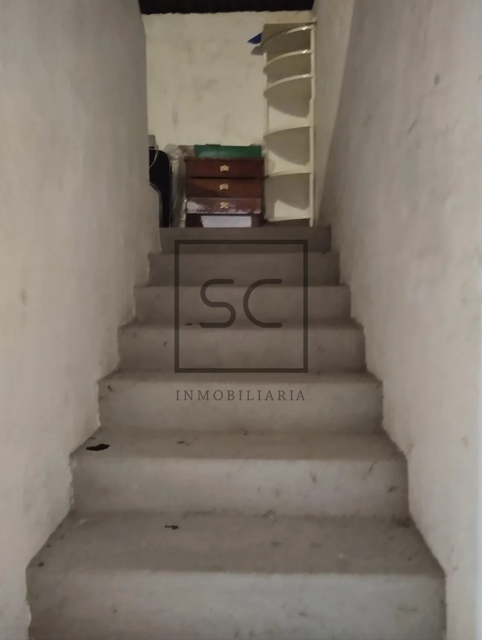 Casa amplia con terreno en ames