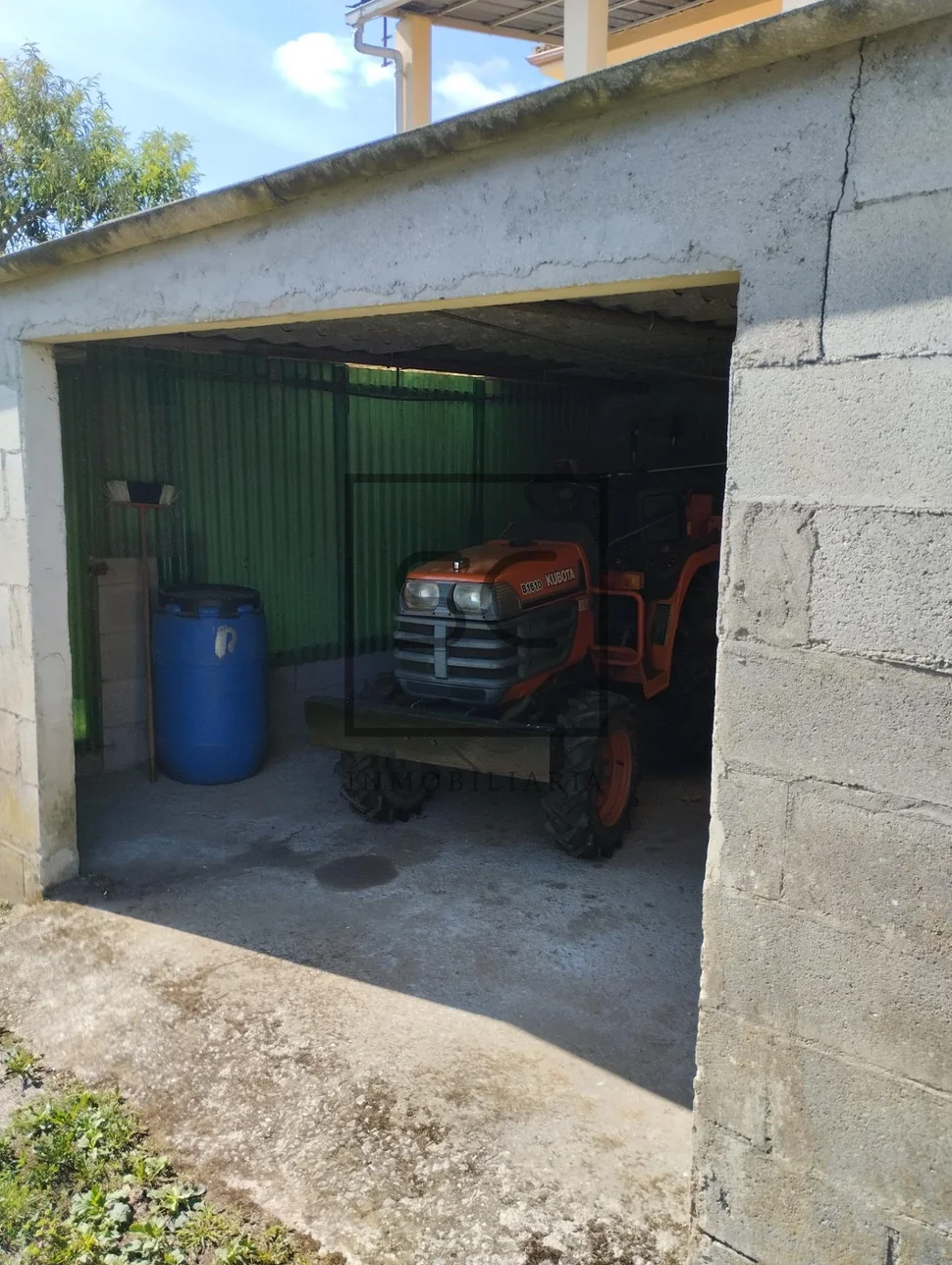 Casa amplia con terreno en ames