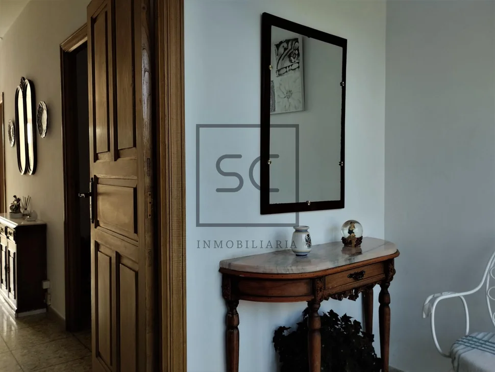 Casa amplia con terreno en ames