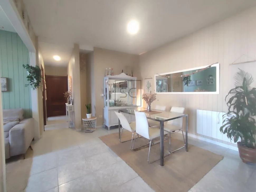 Bonito bajo vivienda en ferrol