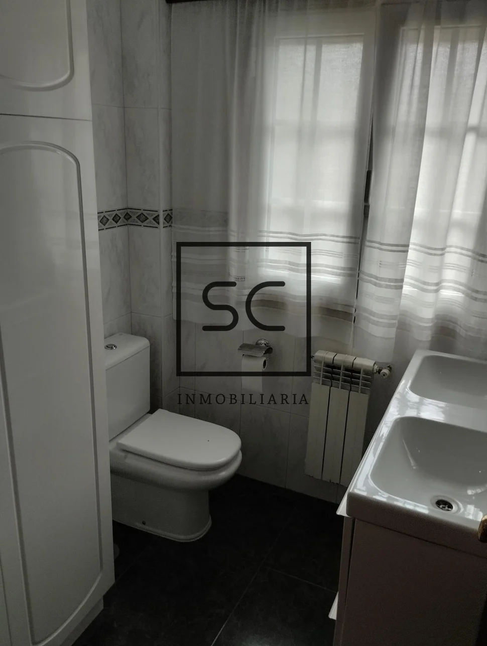 Chalet con jardín en nós