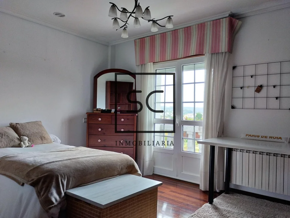 Chalet con jardín en nós