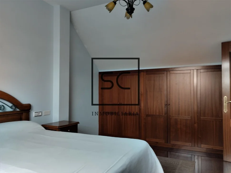 Chalet con jardín en nós