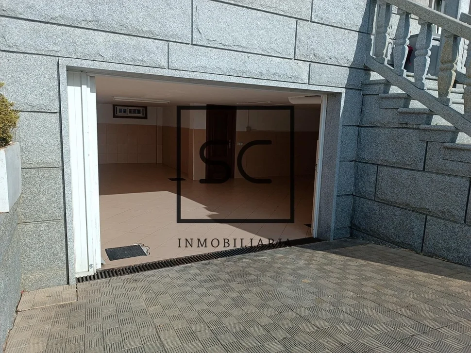 Chalet con jardín en nós