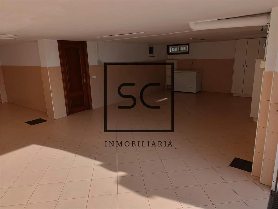 Chalet con jardín en nós