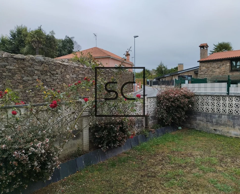 Chalet con jardín en nós