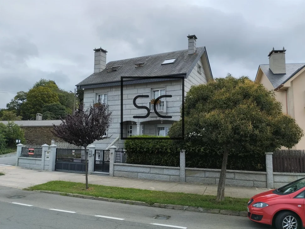 Chalet con jardín en nós