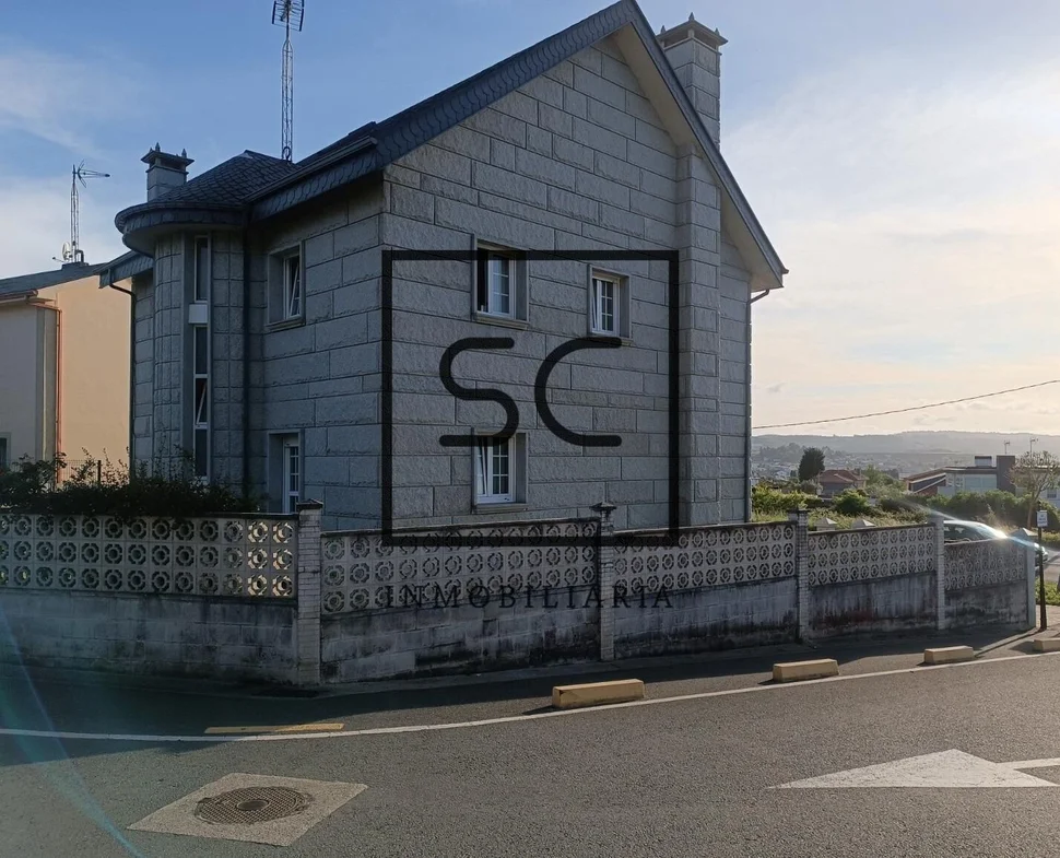 Chalet con jardín en nós