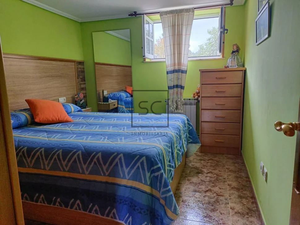 Casa con dos plantas en sedes, narón