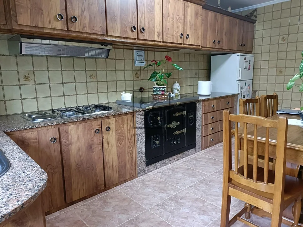 Casa con dos plantas en sedes, narón