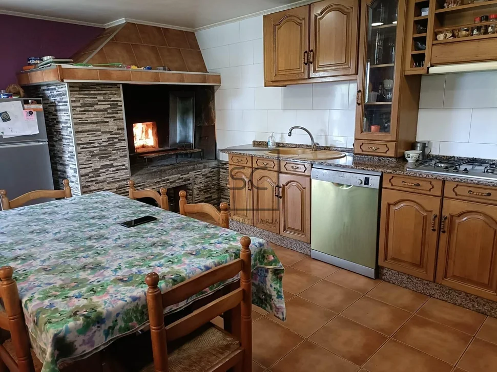 Casa con dos plantas en sedes, narón