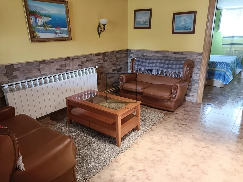 Casa con dos plantas en sedes, narón