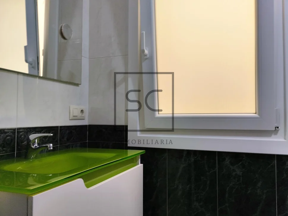 Piso con ascensor, garaje y trastero en sigüeiro