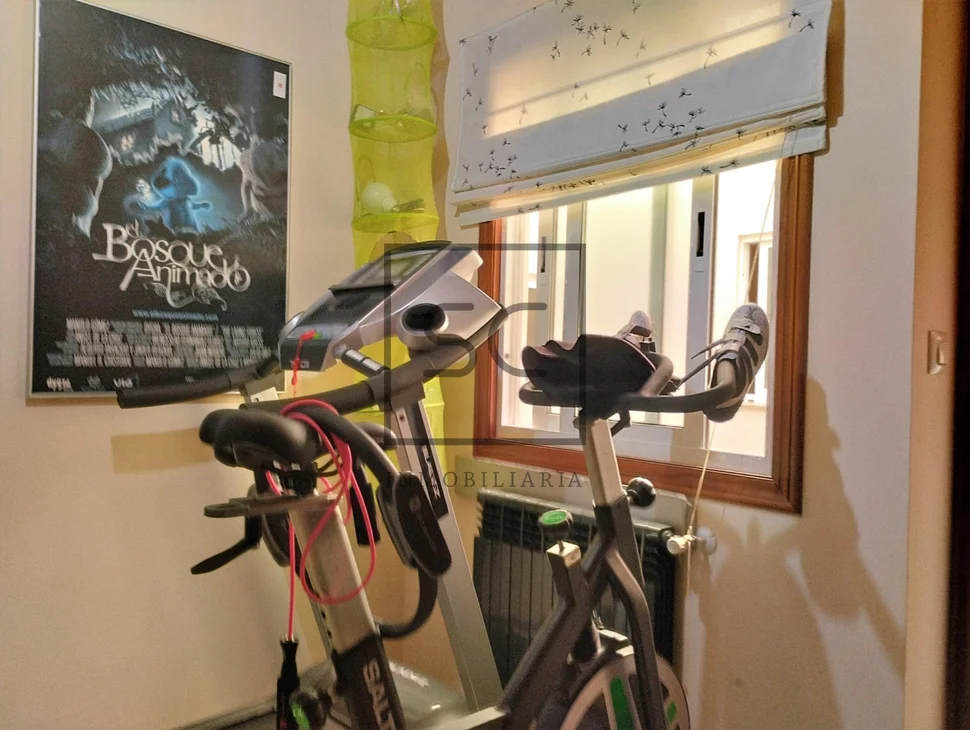 Piso con ascensor, garaje y trastero en sigüeiro