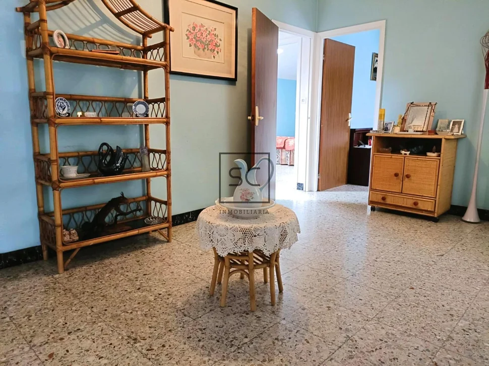 Adosado con 5 habitaciones en Santa Marina, Ferrol