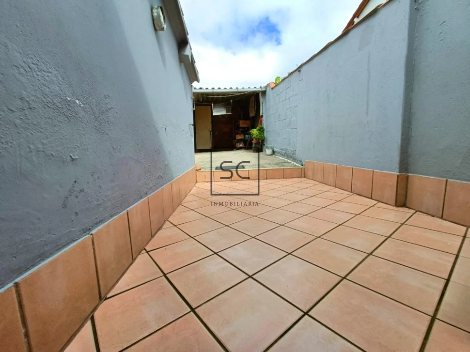 Adosado con 5 habitaciones en Santa Marina, Ferrol