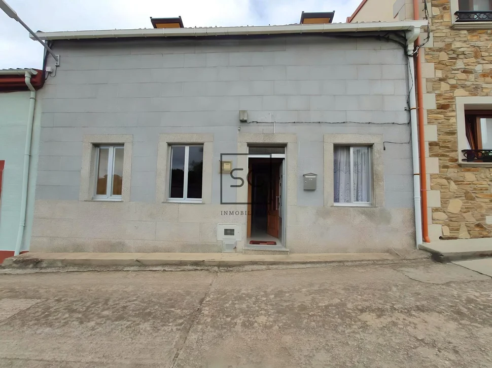 Adosado con 5 habitaciones en Santa Marina, Ferrol