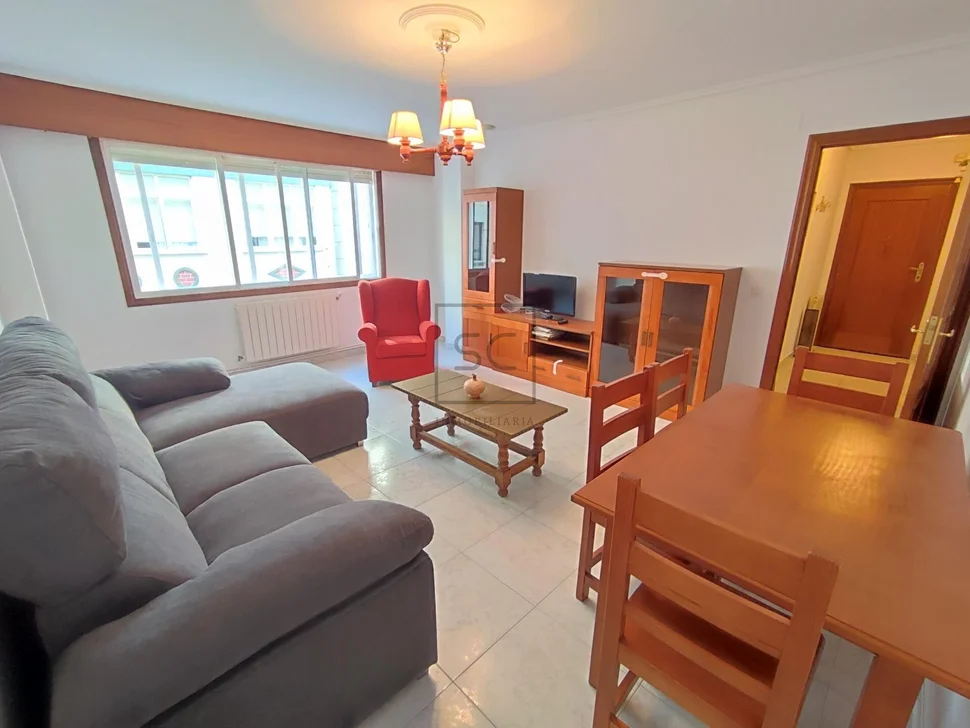 Voluminoso piso en portanova (ferrol)