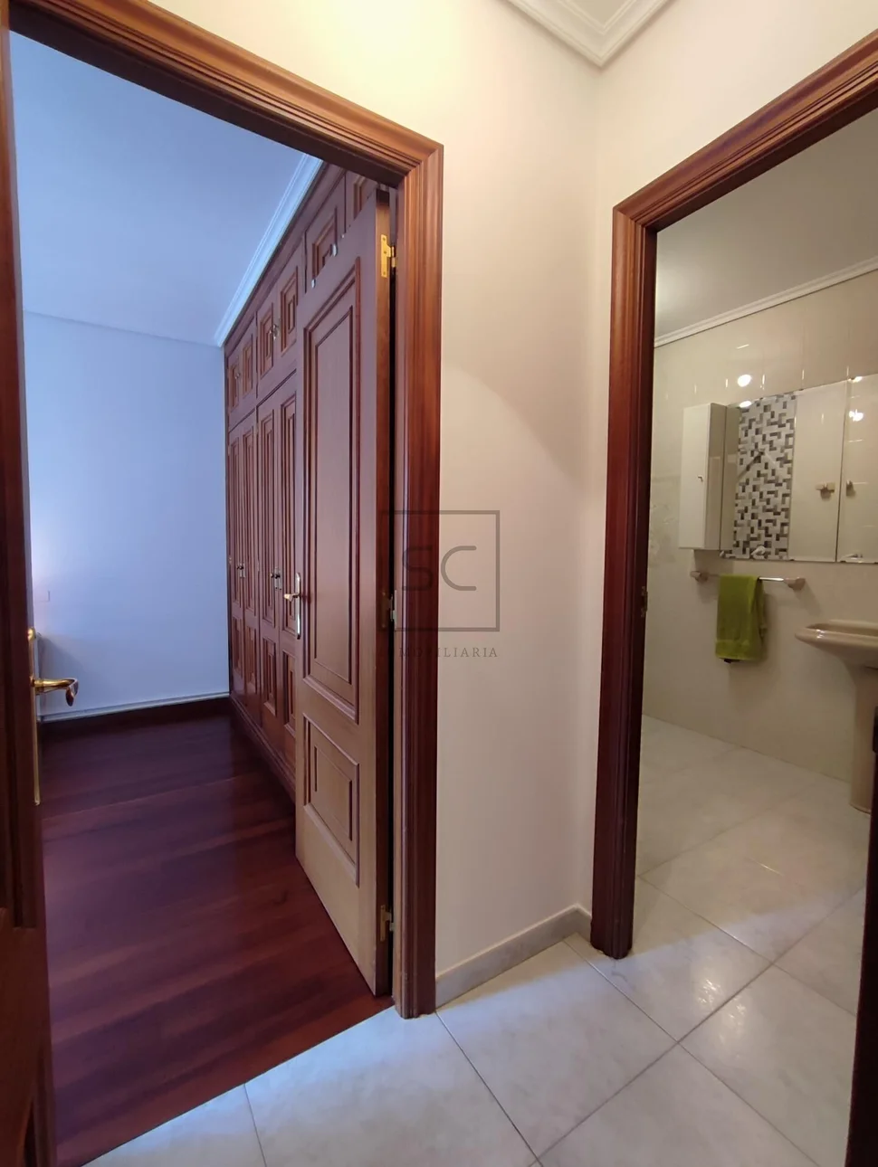 Voluminoso piso en portanova (ferrol)