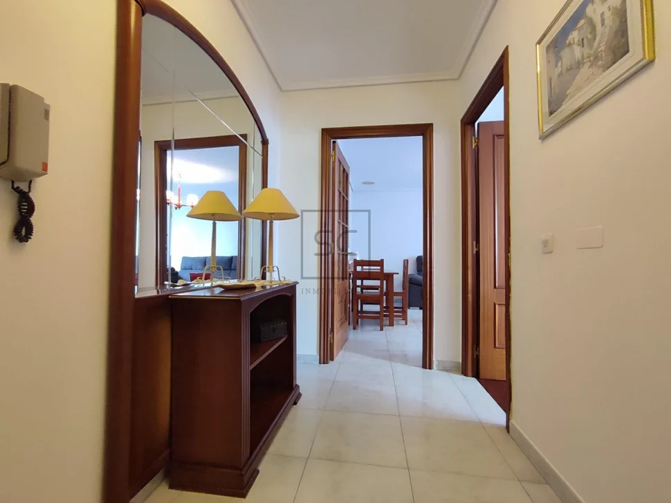 Voluminoso piso en portanova (ferrol)