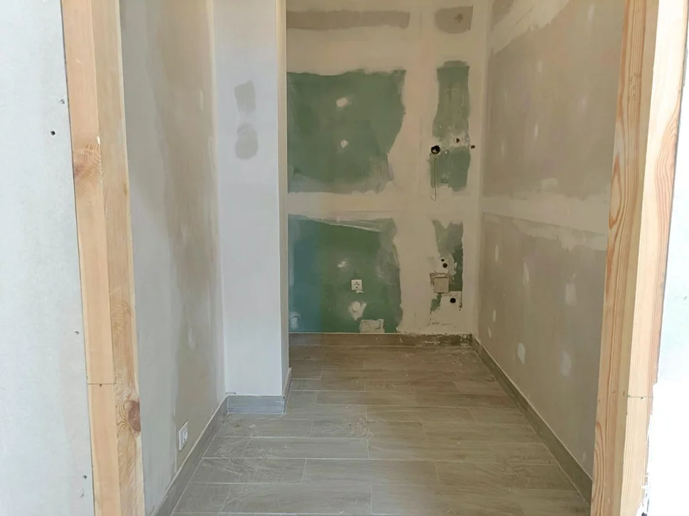 Bajo comercial reformado en alto del castaño, narón