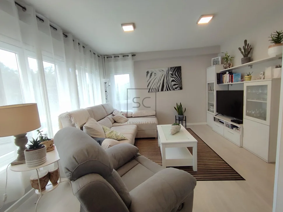 Se vende bajo reformado en caranza (ferrol)