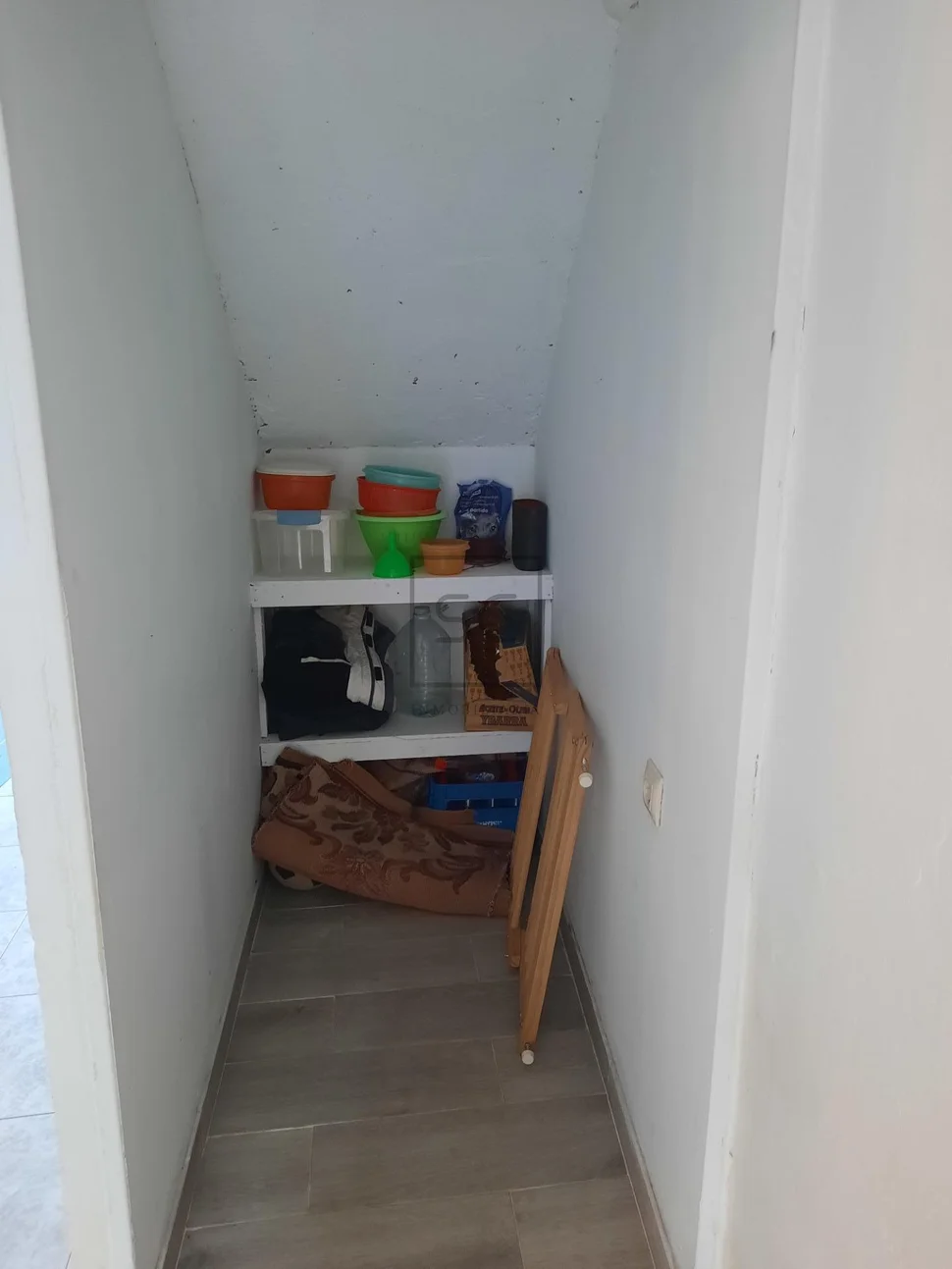 Casa adosada con finca urbanizable en mandiá-ferrol