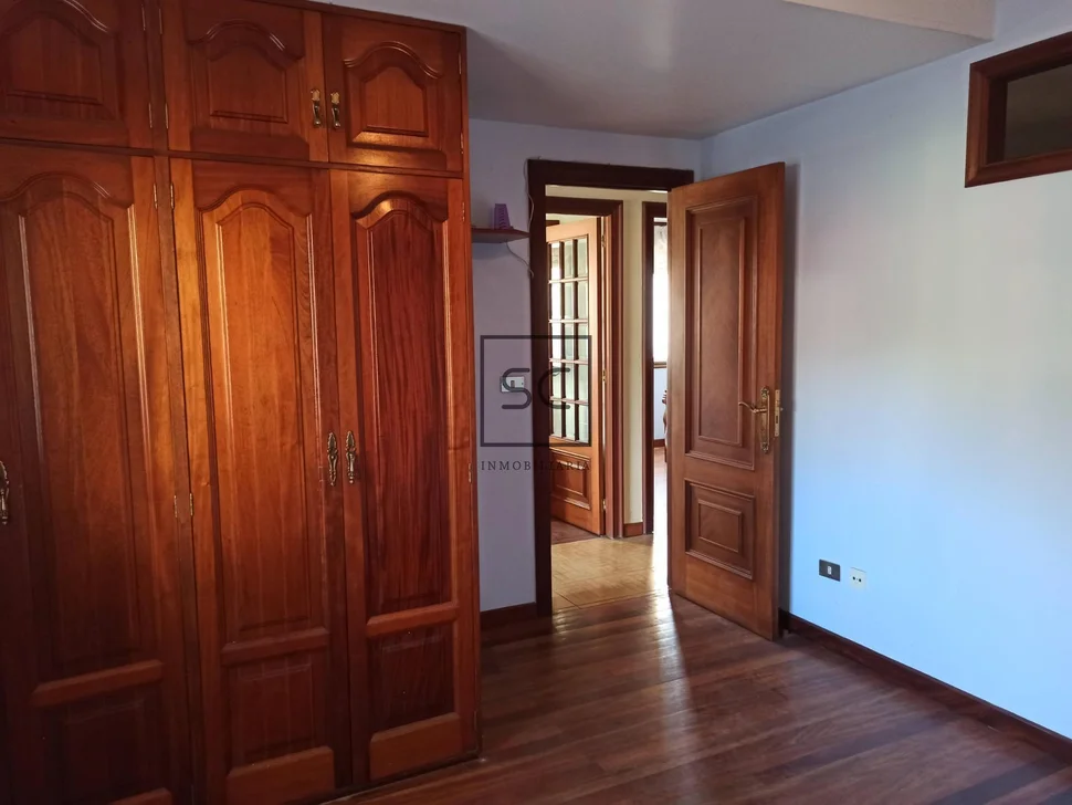 Casa con finca en serantes-ferrol