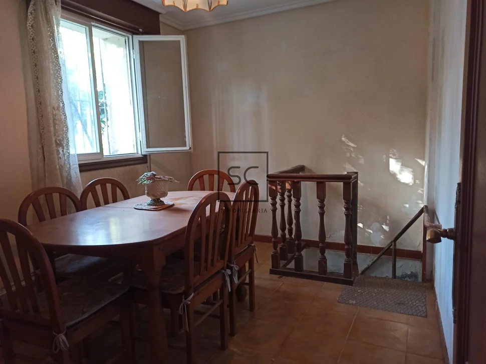 Casa con finca en serantes-ferrol