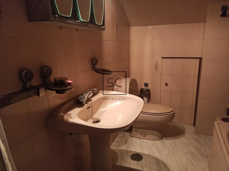 Casa con finca en serantes-ferrol