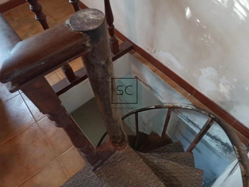 Casa con finca en serantes-ferrol