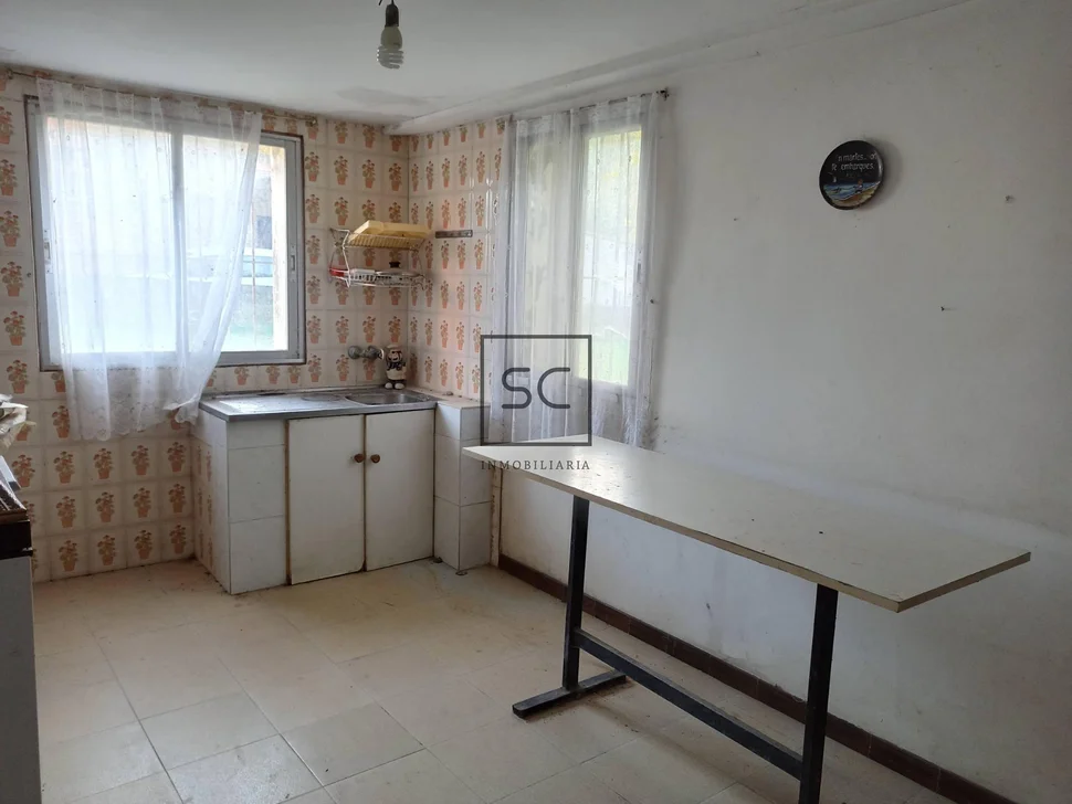 Casa con finca en serantes-ferrol
