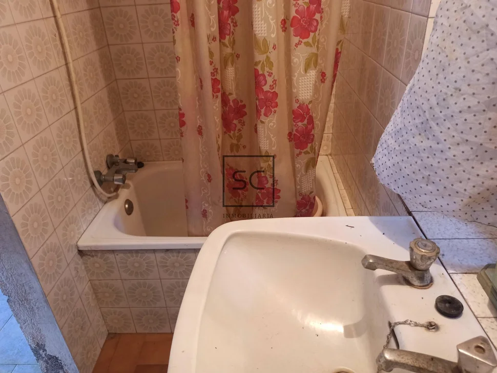 Casa con finca en serantes-ferrol