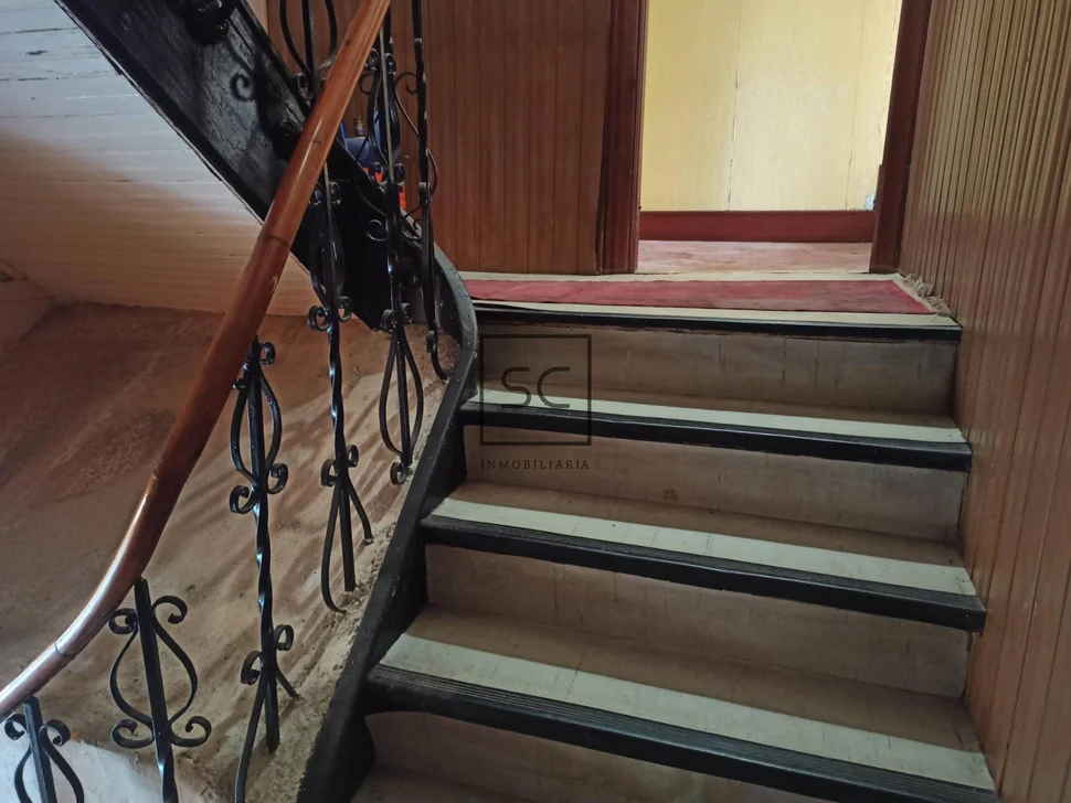 Casa con finca en serantes-ferrol