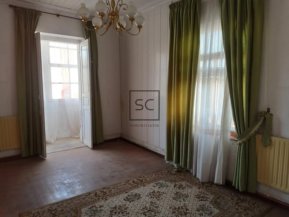 Casa con finca en serantes-ferrol