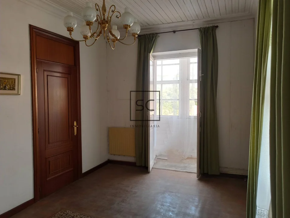 Casa con finca en serantes-ferrol