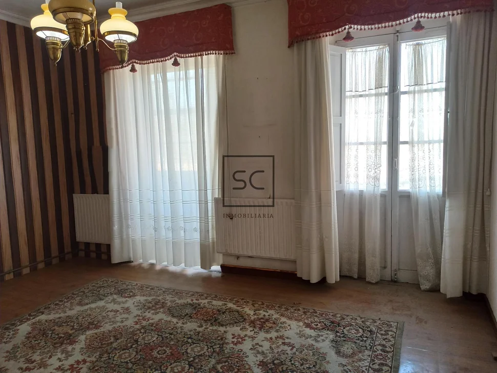 Casa con finca en serantes-ferrol