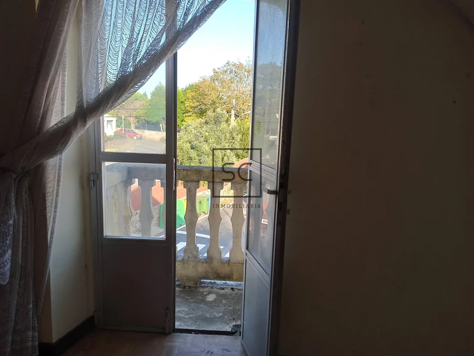 Casa con finca en serantes-ferrol