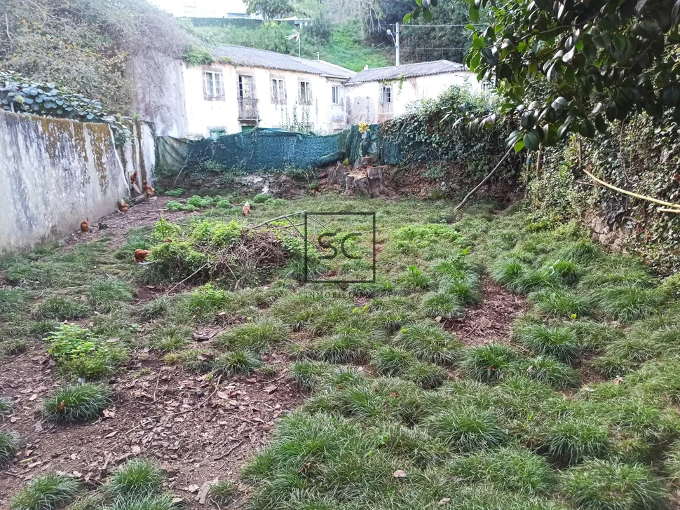 Casa con finca en serantes-ferrol