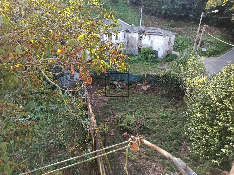 Casa con finca en serantes-ferrol