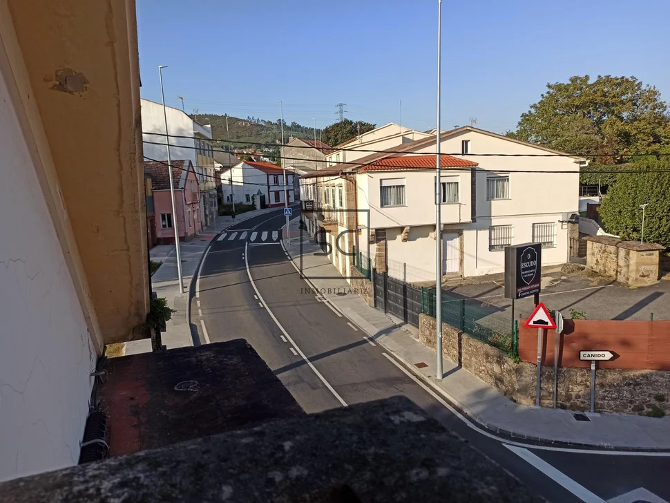 Casa con finca en serantes-ferrol