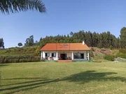 Chalet con piscina en valón-ferrol