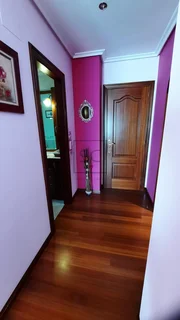 Amplio piso con ascensor, garaje y trastero en narón