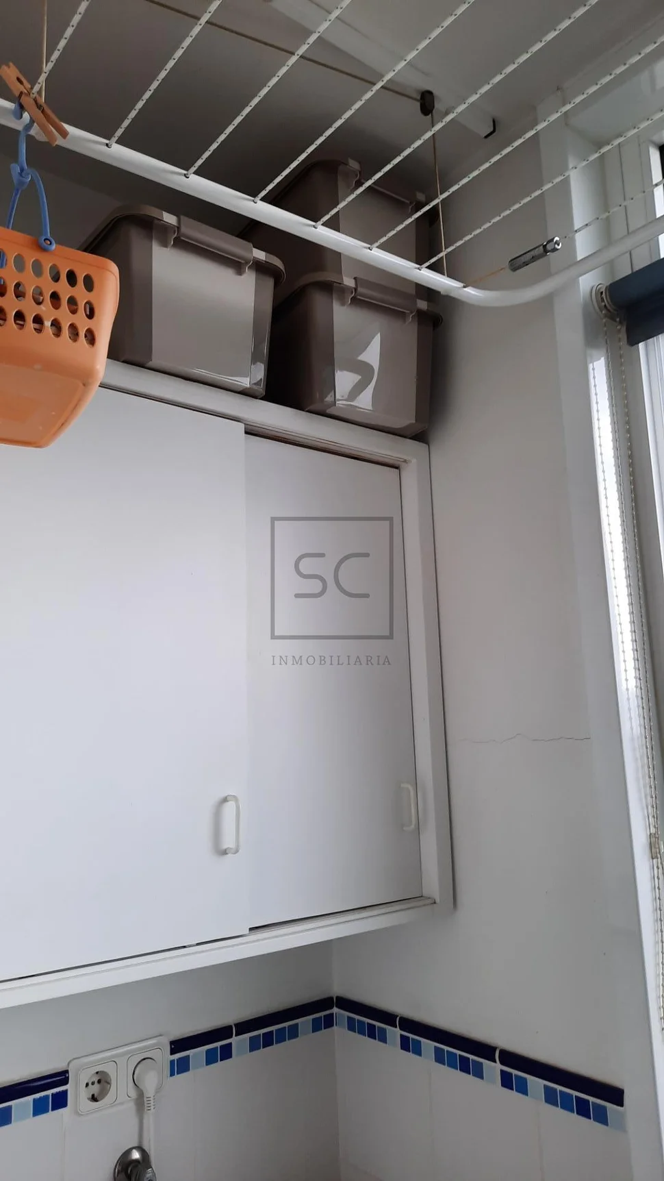 Amplio piso con ascensor, garaje y trastero en narón