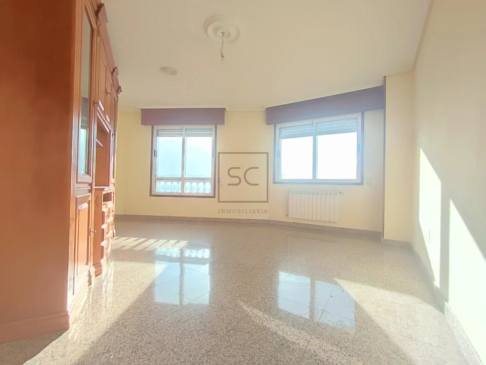 Fabuloso dúplex de protección oficial en el alto de castaño narón