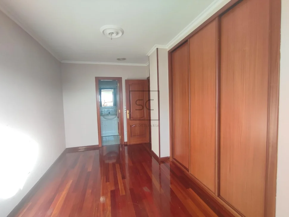 Fabuloso dúplex de protección oficial en el alto de castaño narón